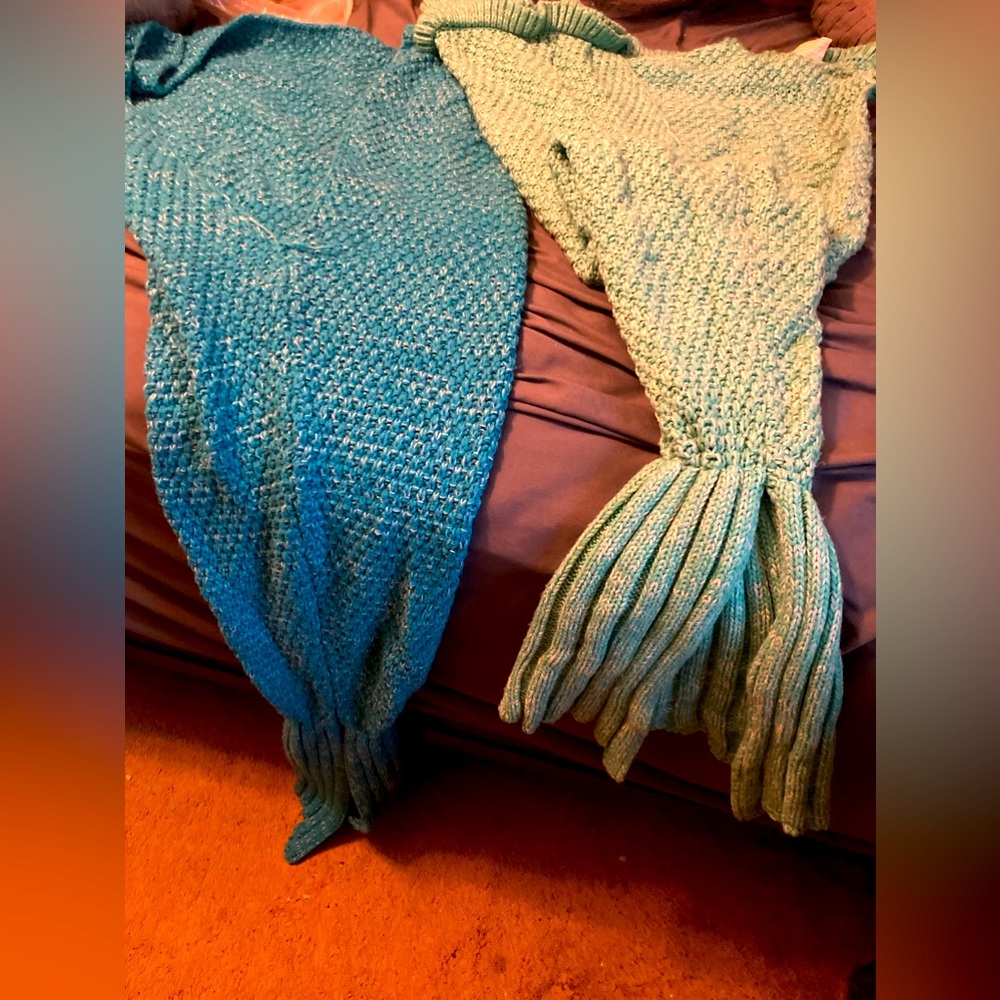 Mermaid tail quilts/wraps used maybe twice great condition.